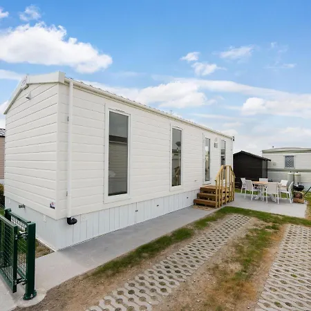 Holiday home Le Boucanier - Omheinde Stacaravan Aan Zee Middelkerke