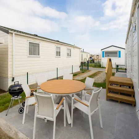 Holiday home Le Boucanier - Omheinde Stacaravan Aan Zee